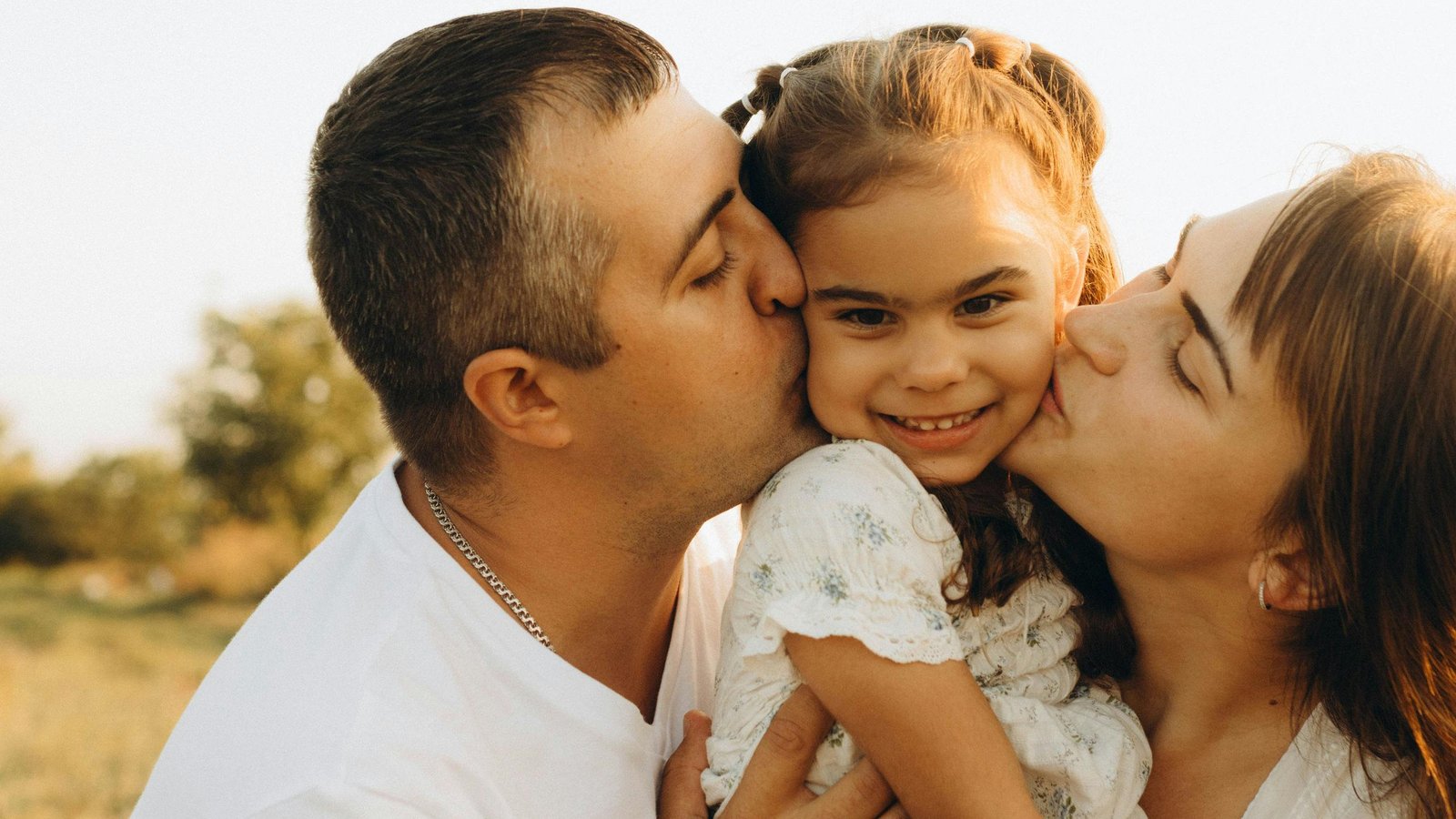 DTV Holder? Bring Your Spouse and Kids to Thailand on Dependent Visa