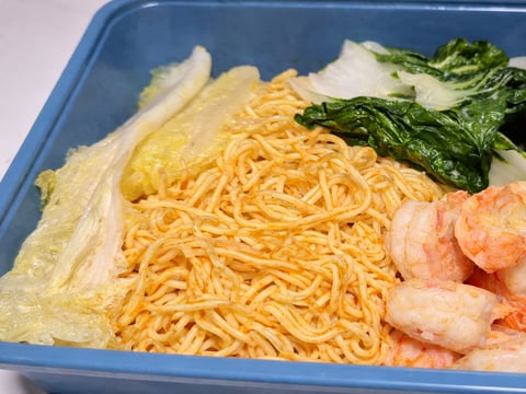 10-Minute Jamaican Garlic Shrimp Noodles