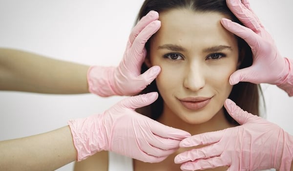 Top 10 Plastic surgery clinics in Bangkok