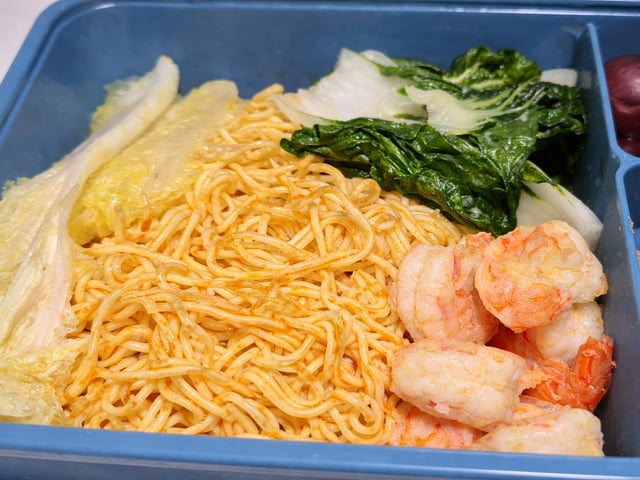 10-Minute Jamaican Garlic Shrimp Noodles