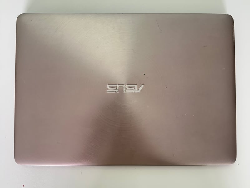 Asus ZenBook UX330