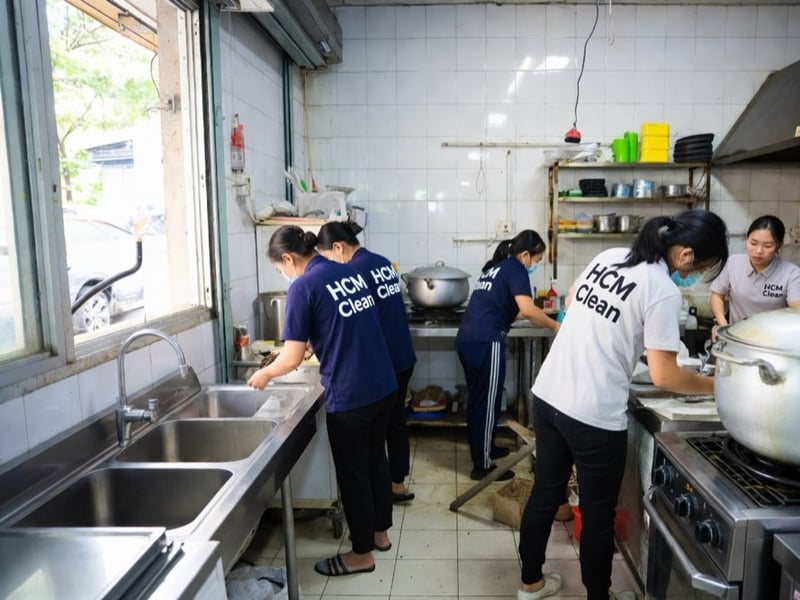 Restaurant and Cafe Deep Cleaning