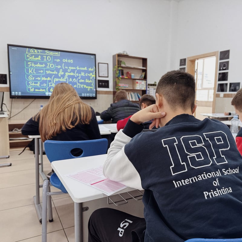 Your Child Studies in Thai International School? Get Guardian Visa and Stay Together