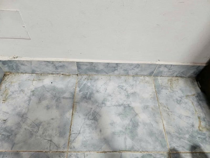 Tẩy sàn “nhọ nhem” tại TP HCM 