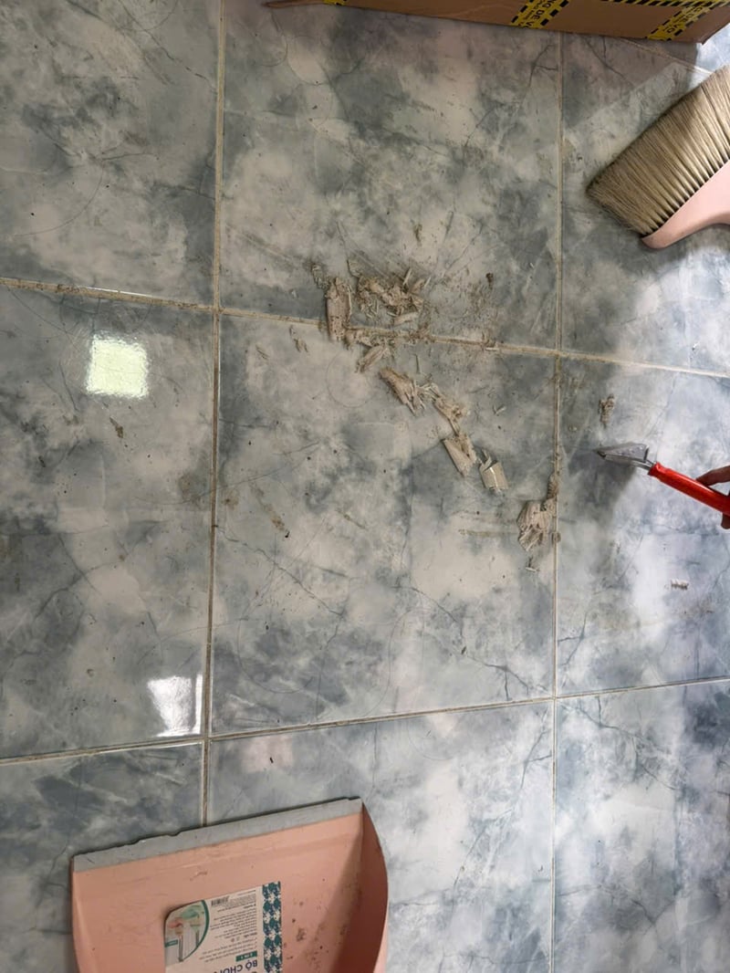 Tẩy sàn “nhọ nhem” tại TP HCM 