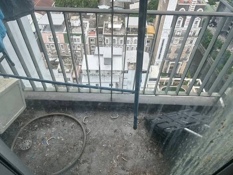 Balcony Deep Cleaning Service